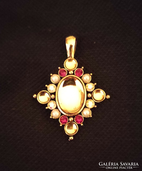 Antique gold plated pendant