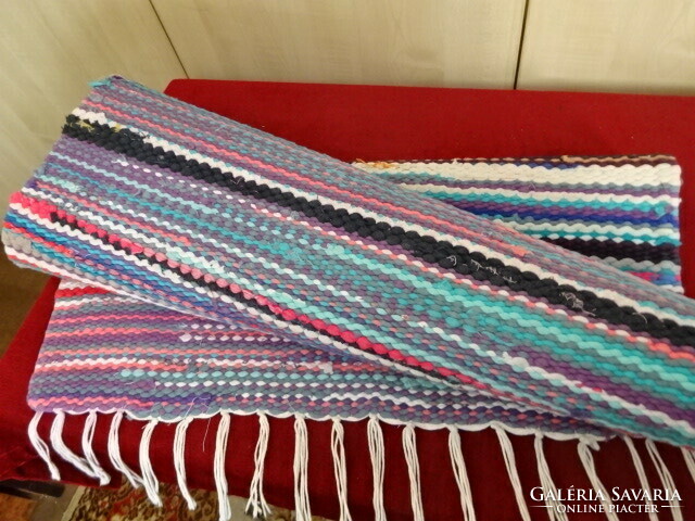 Rag rug from the 70s. Size: 100x60 cm. Jokai.
