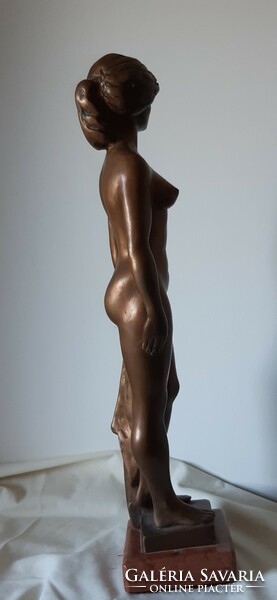 Béla Domonkos: Venus of Érd (1973), huge bronze nude sculpture, 52 cm