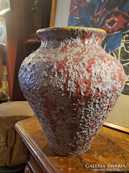 Mária Lőwe Lehoczky's samottos ceramic vase