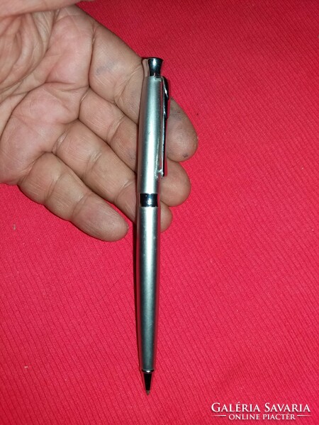 Retro heavy metal casing silver-colored waist-down ballpoint pen as shown