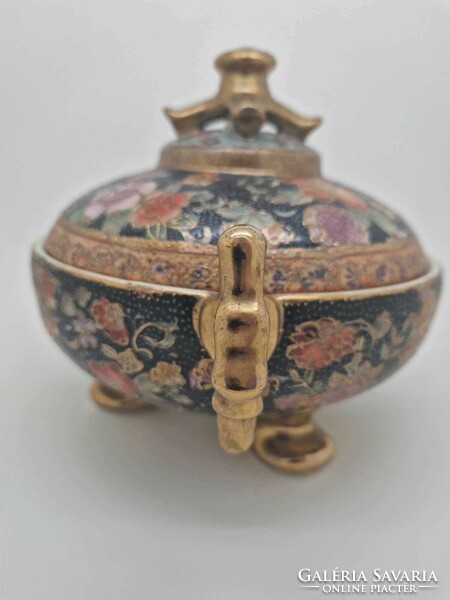 Japanese gilded satsuma porcelain pot with lid 18cm