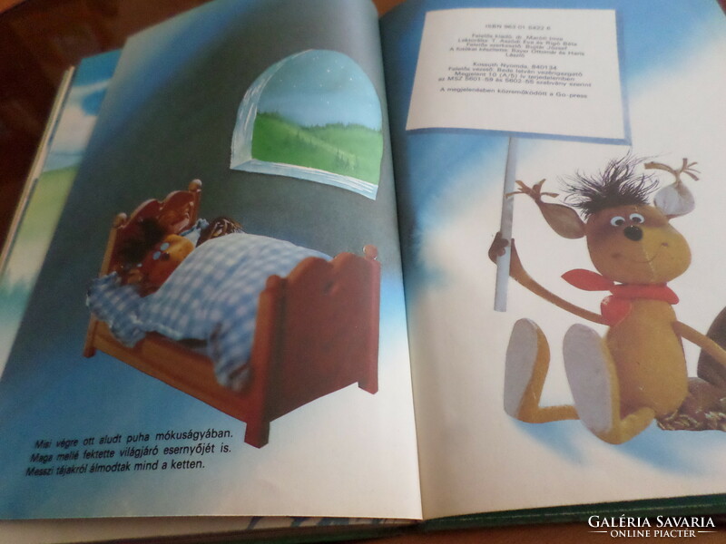 Adventures of Misi's Squirrel picture book Tersánszky j. Jenő's tale was made by cak based on the puppet film by Otto Foky