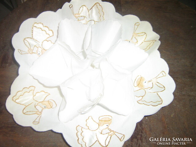 Beautiful Christmas white tablecloth basket with sewn-on angel decoration