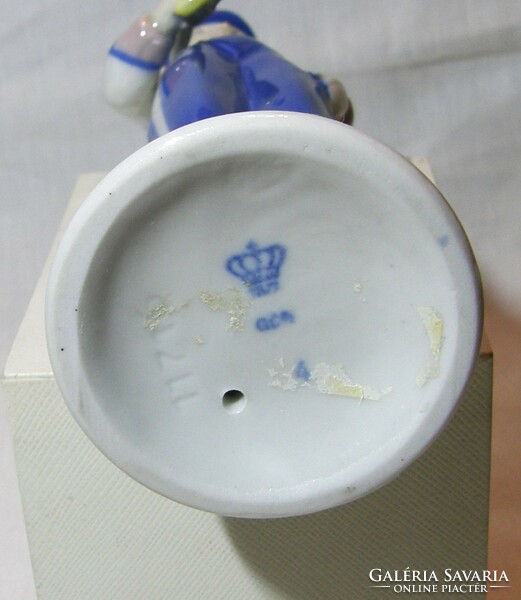 Soldier - lippelsdorf porcelain figure - 21 cm