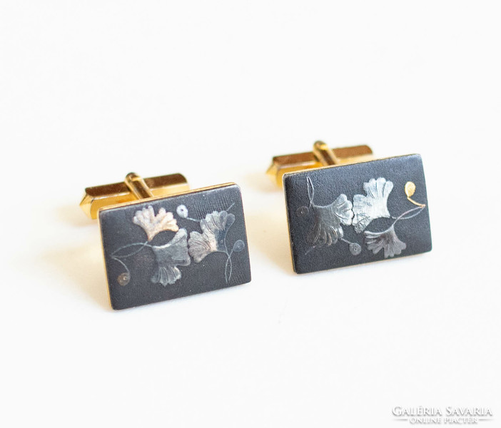 Cufflinks with a pair of gingko biloba patterns - a Christmas gift for men