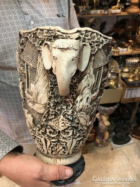 Ceramic work, 40 cm, excellent for home decoration. 19th century, vase