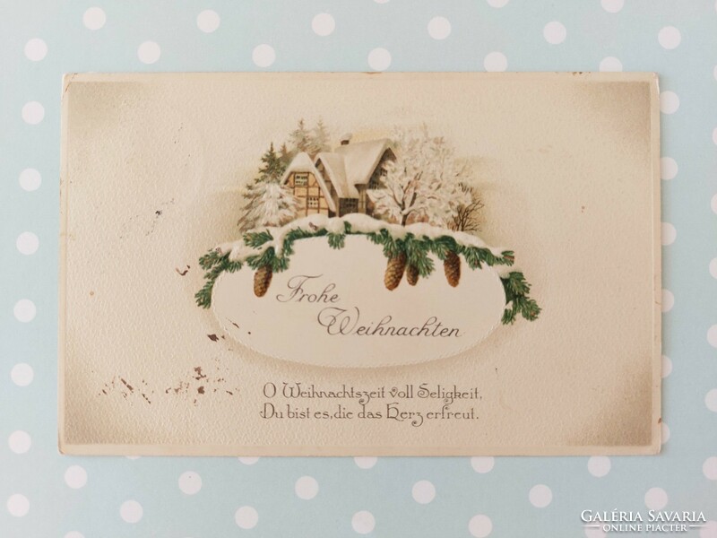 Régi képeslap karácsonyi levelezőlap házikó fenyőág toboz