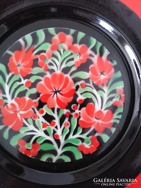 Raven House decorative plate, from the 80s