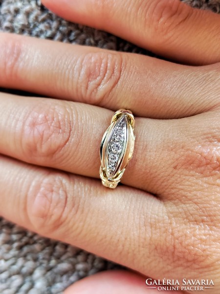 Unique 14k gold ring with diamonds