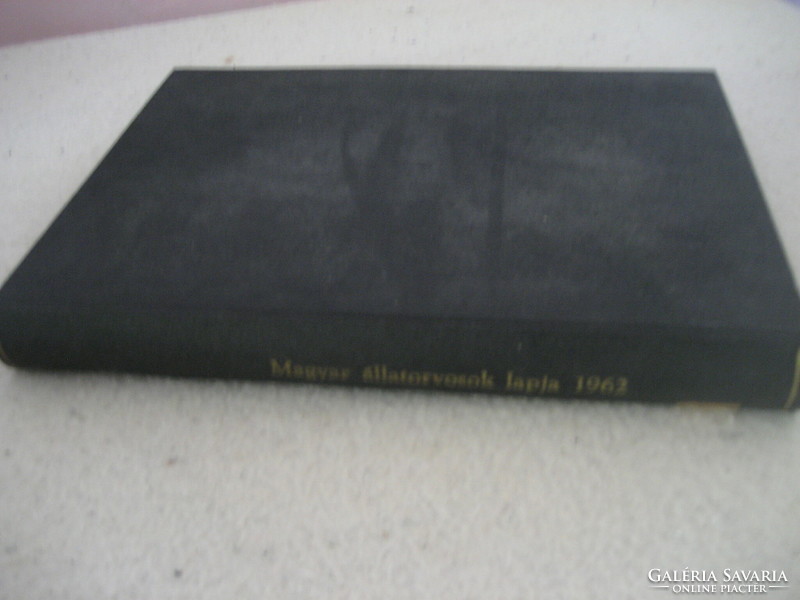 Journal of Hungarian veterinarians 1963