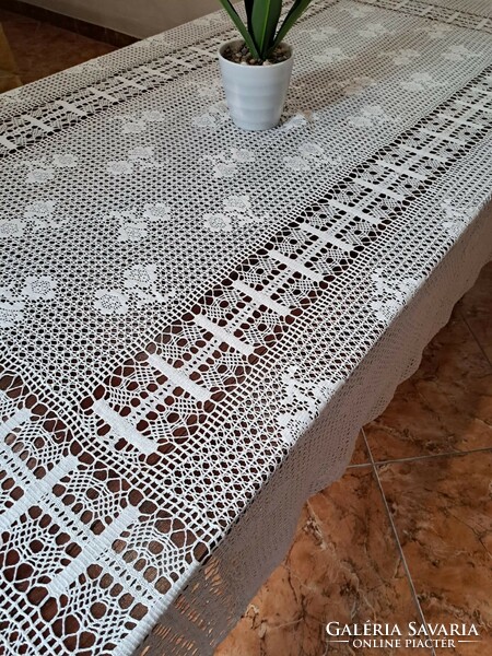 Gyönyörű  nagyméretű  horgolt asztalterítő  terítő nosztalgia lakástextil
