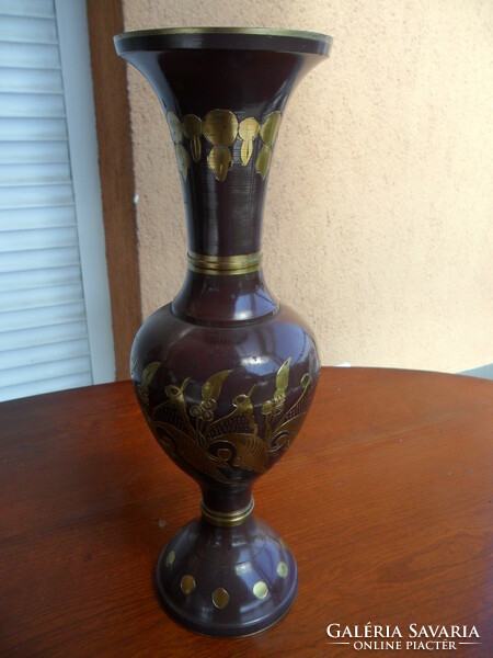 Indiai kézműves váza