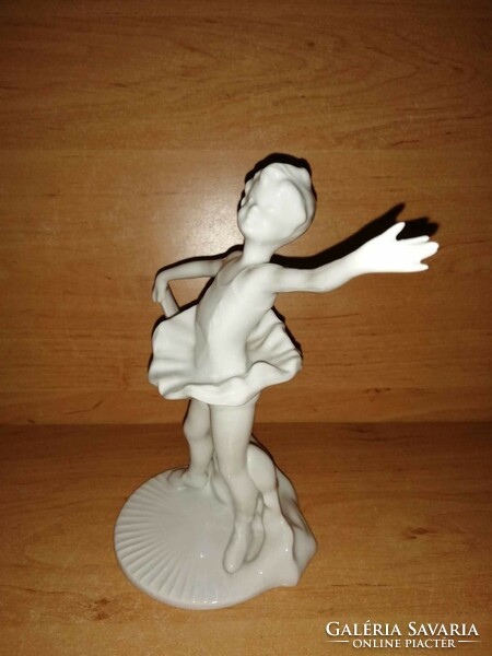 Fehér porcelán balerina figura - 20 cm magas