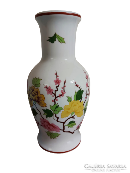 A large vase of Hollóháza porcelain with a flower pattern, 35 cm high