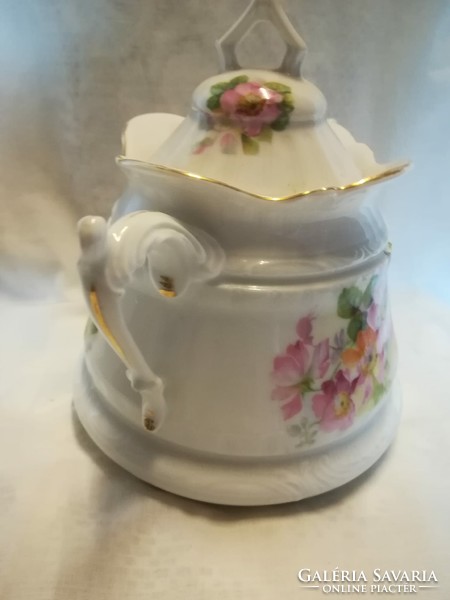 Porcelain sugar bowl, with a very nice pattern, gilding.