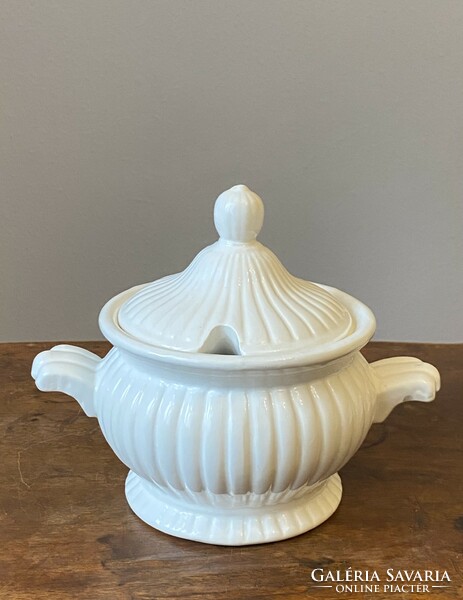 White porcelain sauce dish with lid