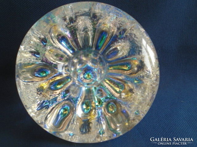 Sparkling and glittering candle holder in French aurola borealis style, perhaps Lalique? 392 grams