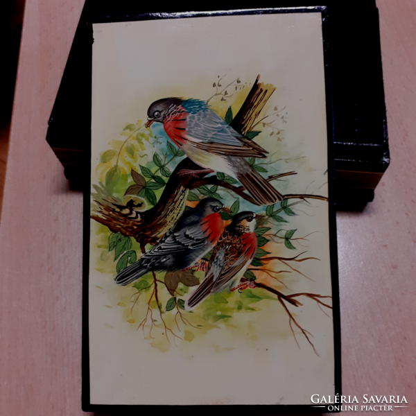 Lacquer bird ornament box