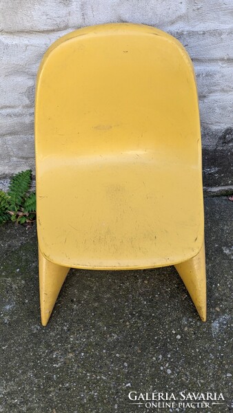 Casalino "space age" műanyag gyerek szék (sérült)