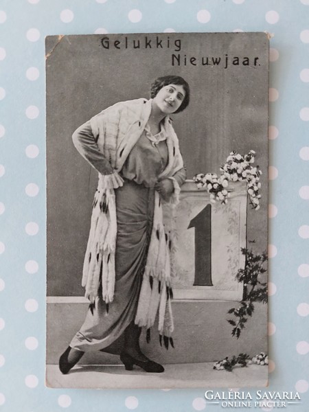 Régi újévi képeslap 1915 női fotó levelezőlap
