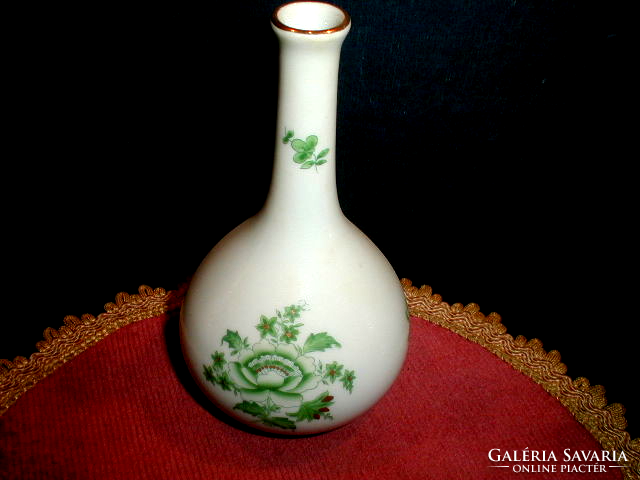 Herend vase is 13.5 cm high