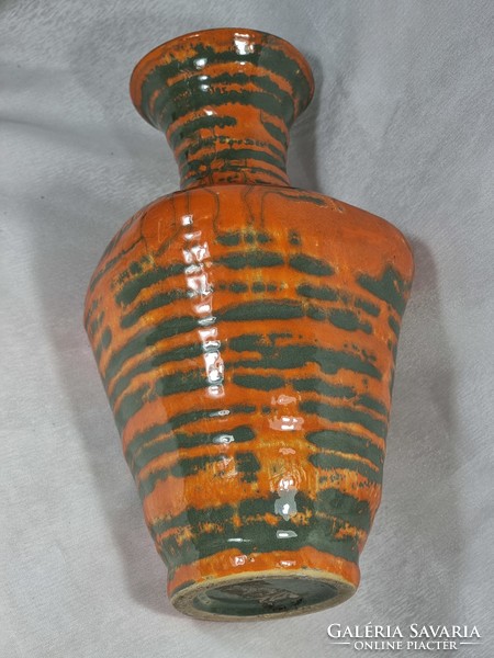 Based on Géza Gorka's design, ceramic vase/manufactured by an industrial arts company, second half of the 20th century