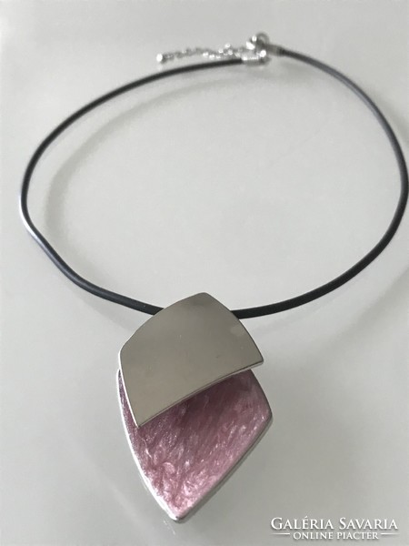 Modern pendant necklace 45 cm