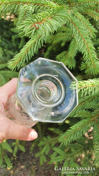 Biedermeier lapra csiszolt talpas vadász mintás pohár