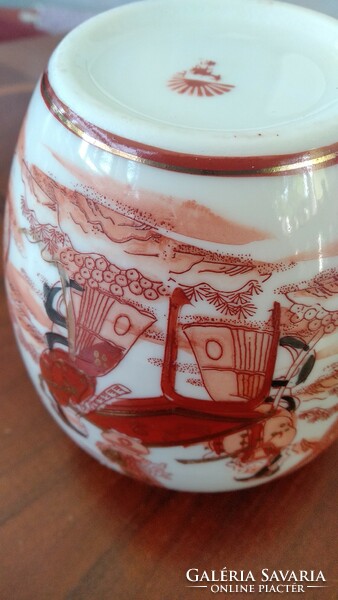 Porcelain vase, Japanese