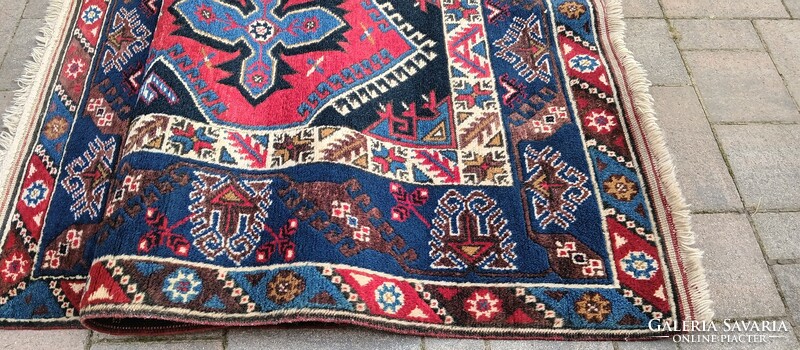 Kézi csomózású Dosemealti török szőnyeg. Alkudható.