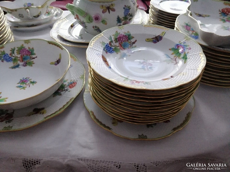 Victoria Herend dinner set for 12 people