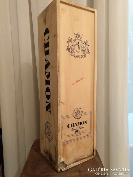 Chamon extra cuvée 3 liter white quality dry champagne 1995 in wooden box