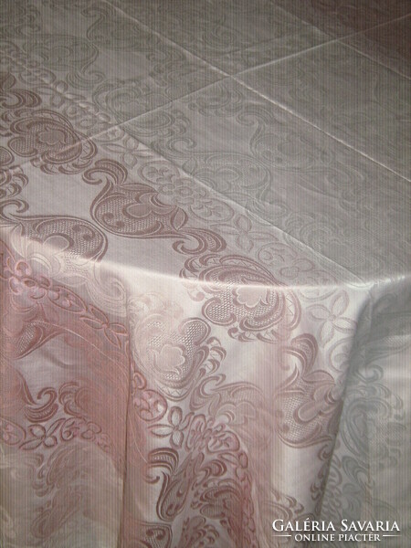 Beautiful elegant baroque Toledo pattern mauve gradient damask tablecloth new