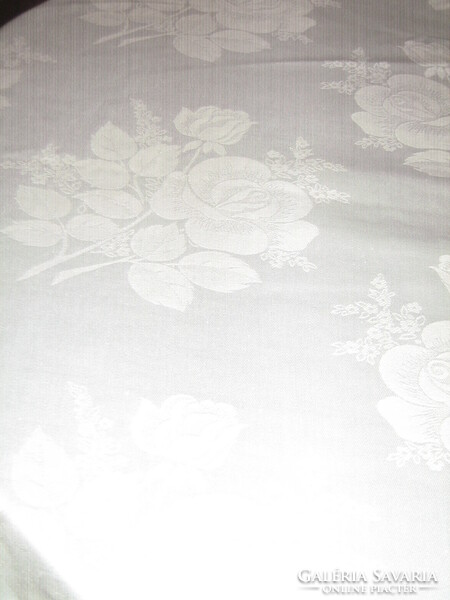 Beautiful elegant white rose damask tablecloth new