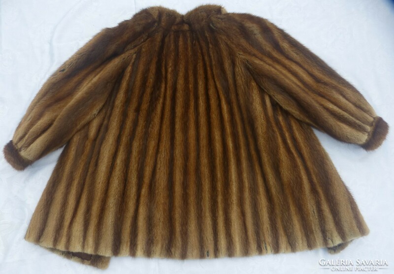 Exclusive mink coat / size 42.