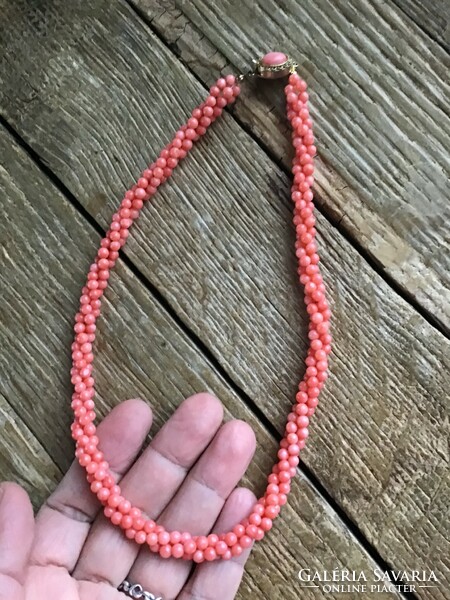 Old angel skin (angel skin) noble coral with gilded mounting and coral stone