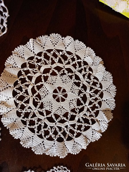 Lace tablecloths 1