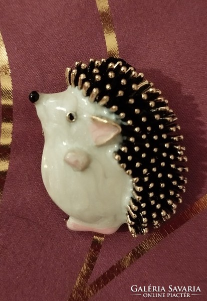 Fire enamel hedgehog brooch