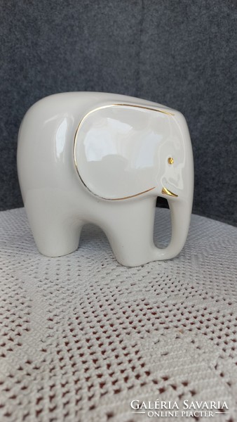 Art deco 14 x 12 cm white elephant with gold decoration