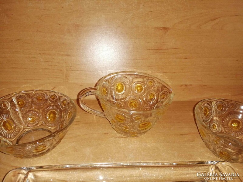 Glass spout with 2 small bowls, tray (22/d)