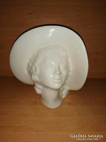 Beautiful antique Victorian vase lady in hat - 22cm tall