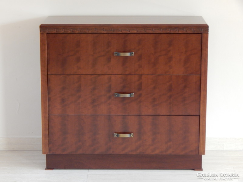 Art deco dresser with three drawers [h-15]