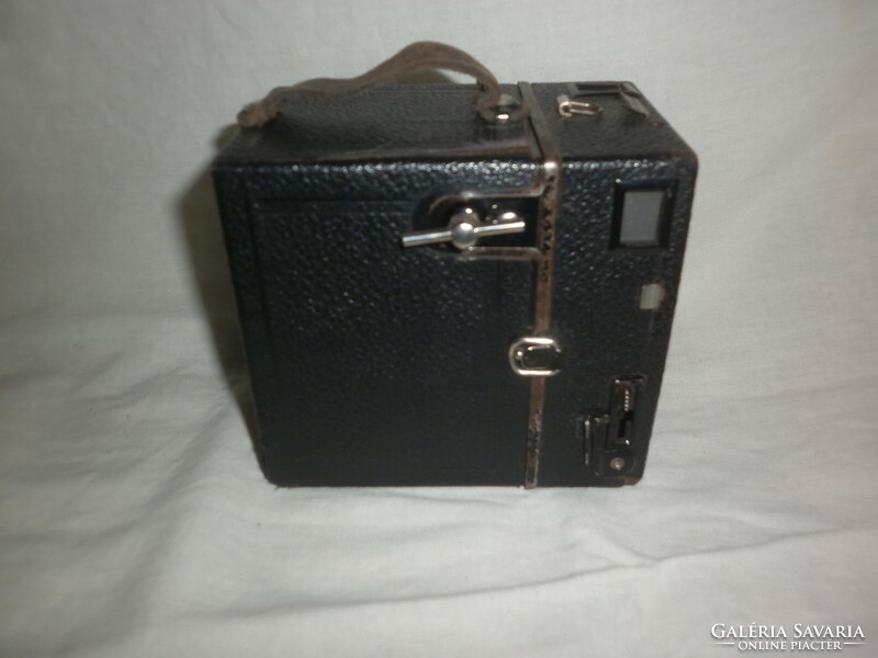 Antique zeiss icon box camera