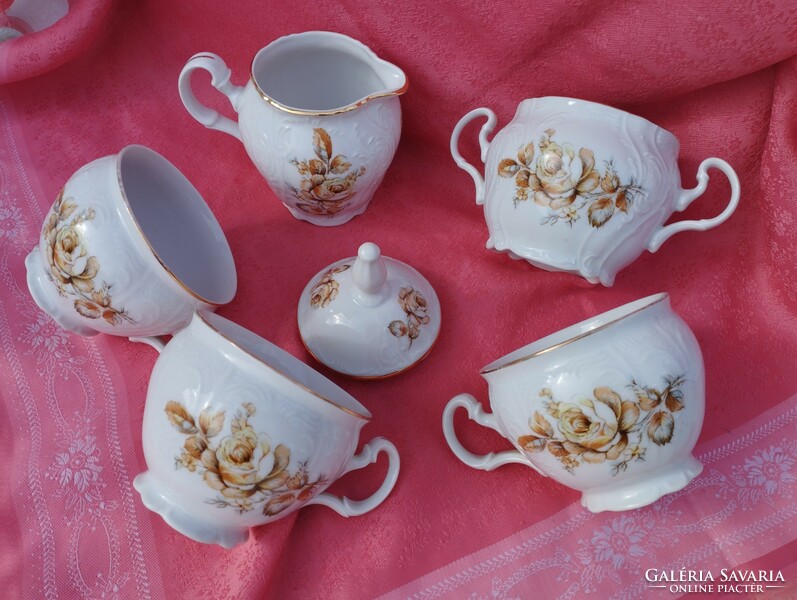 Beautiful porcelain pieces, sugar bowl, spout, cup