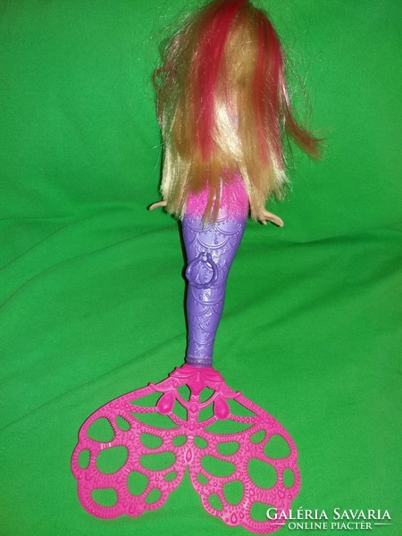 Gyönyörű MATTEL 2011 Interaktív mozgó uszony dús hajú eredeti Barbie baba képek szerint BrÚ 2.
