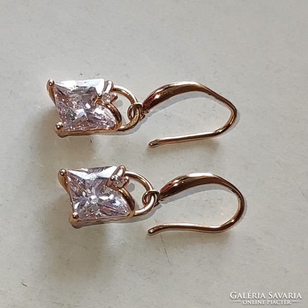 New crystal stone gold-plated earrings