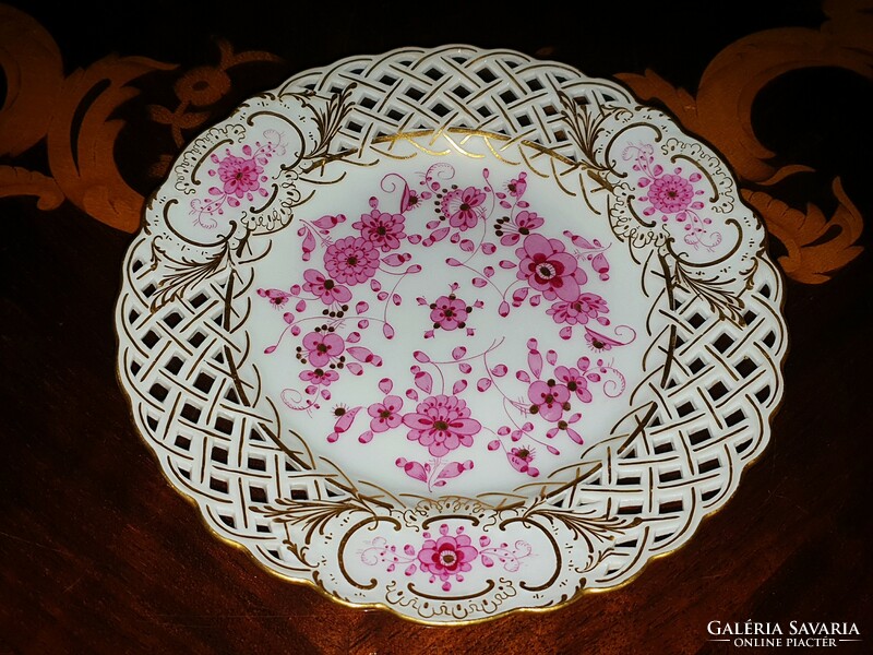EREDETI ANTIK Meisseni porcelán indiai purpur áttört tányér