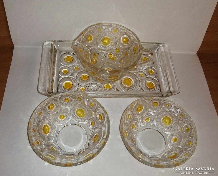 Glass spout with 2 small bowls, tray (22/d)