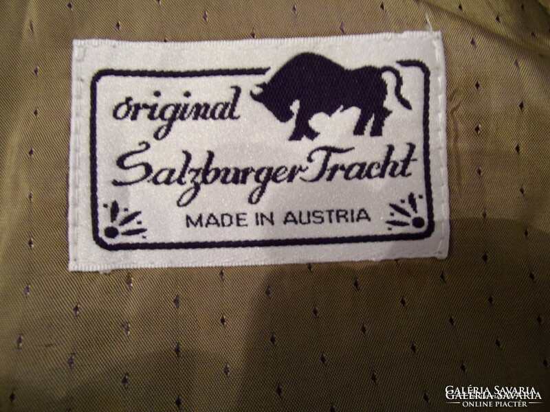 Women's Austrian hunter vest with size designation 40 (salzburger tracht branding)
